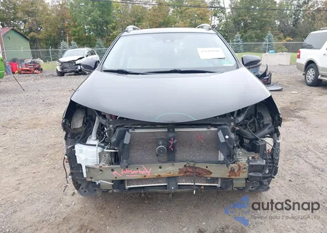 2018 Toyota Rav4 Xle из США, поврежденный, VIN 2T3RFREV2JW824495